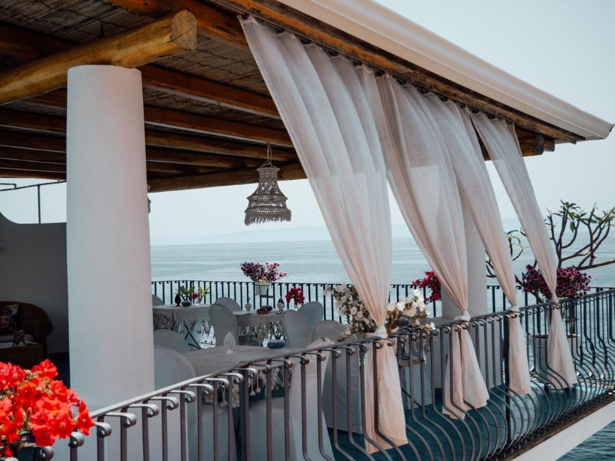 B&B Alta Marea Lipari Bagian luar foto
