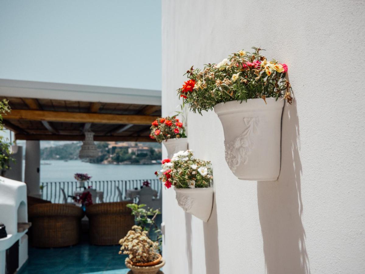 B&B Alta Marea Lipari Bagian luar foto