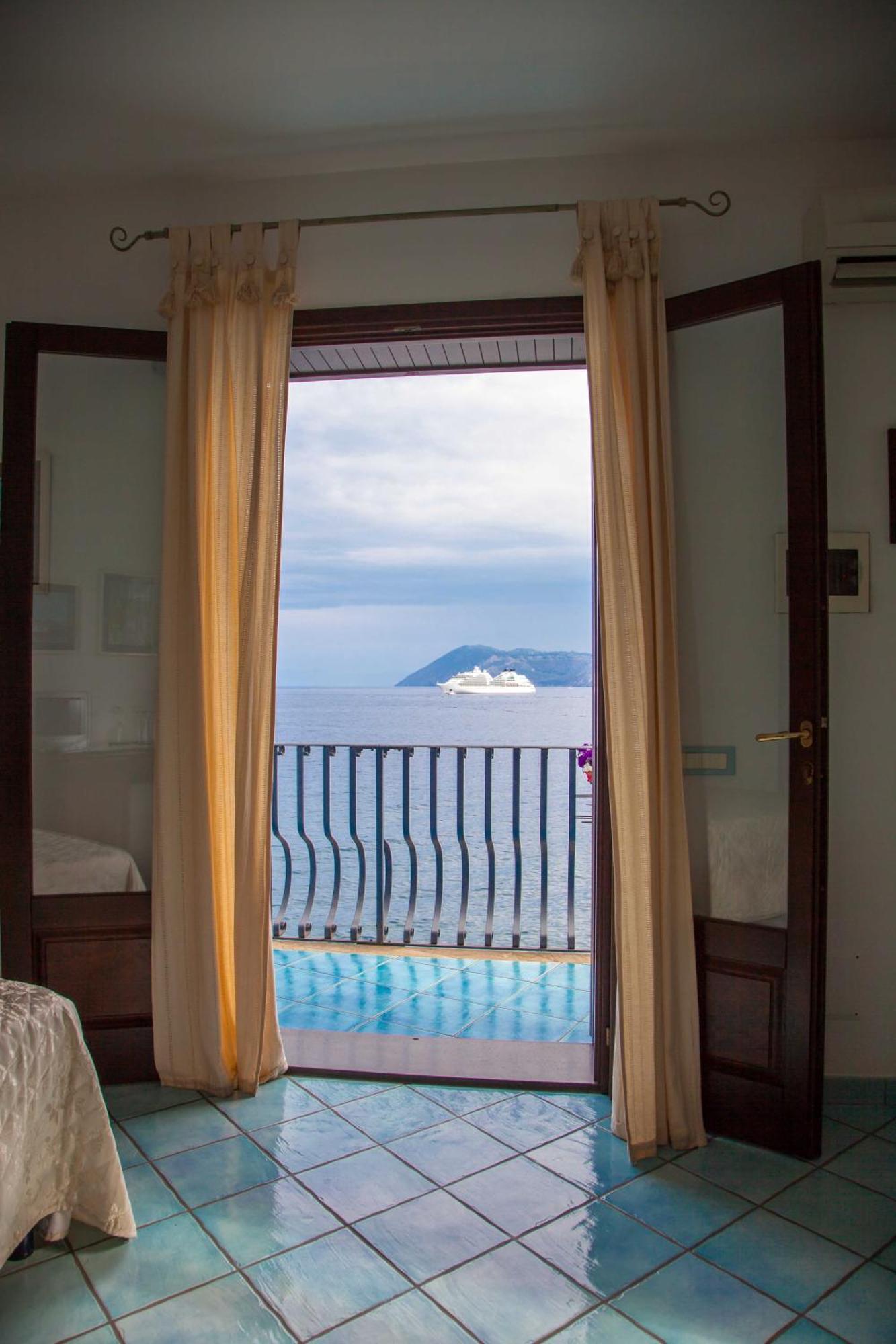 B&B Alta Marea Lipari Bagian luar foto